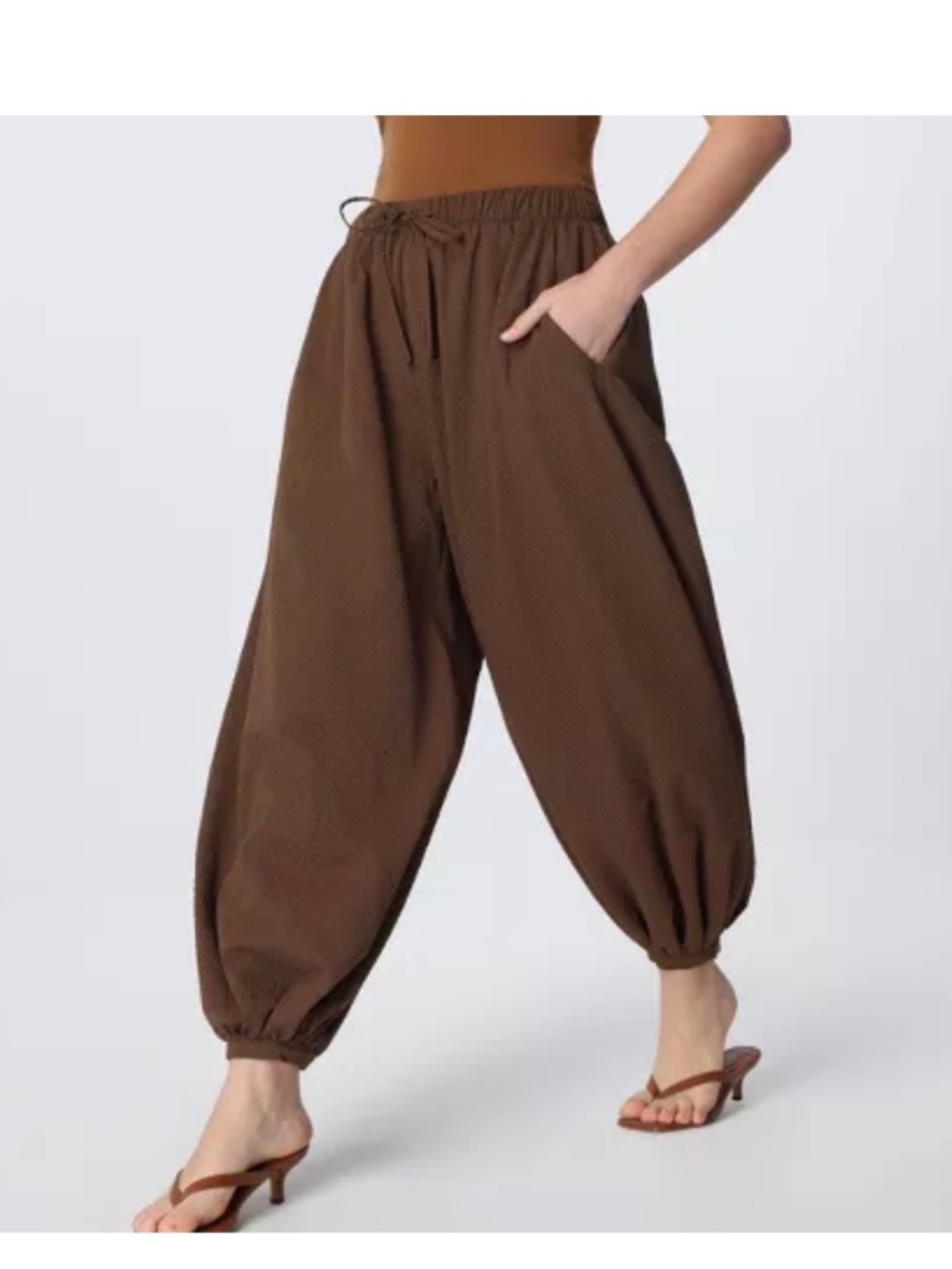A New Day Women's Mid-Rise Drawstring Balloon Pants Brown M NWT